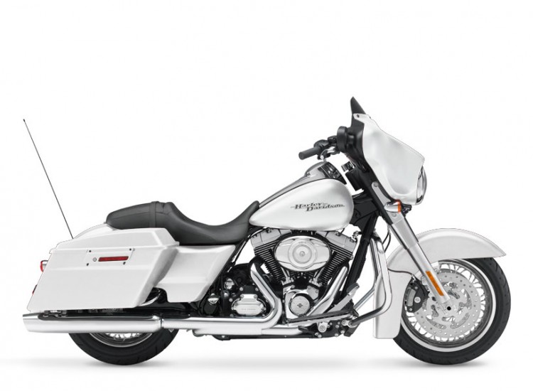 Harley Davidson Road King White