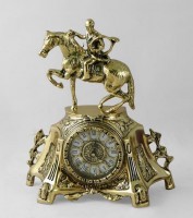 Декоративные бронзовые часы "Скачки", выс.31см